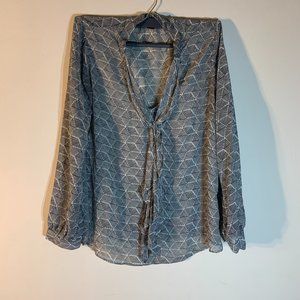 Forever 21 Long Sleeves Blouse black and white with figures